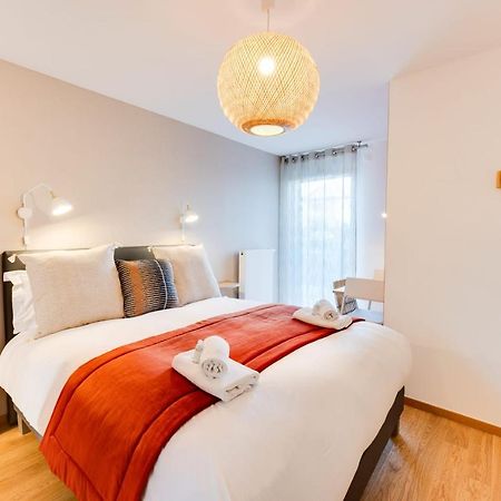 Le Reposoir - New 2 Bedroom Apartment With Terrace & Garage Анси Екстериор снимка
