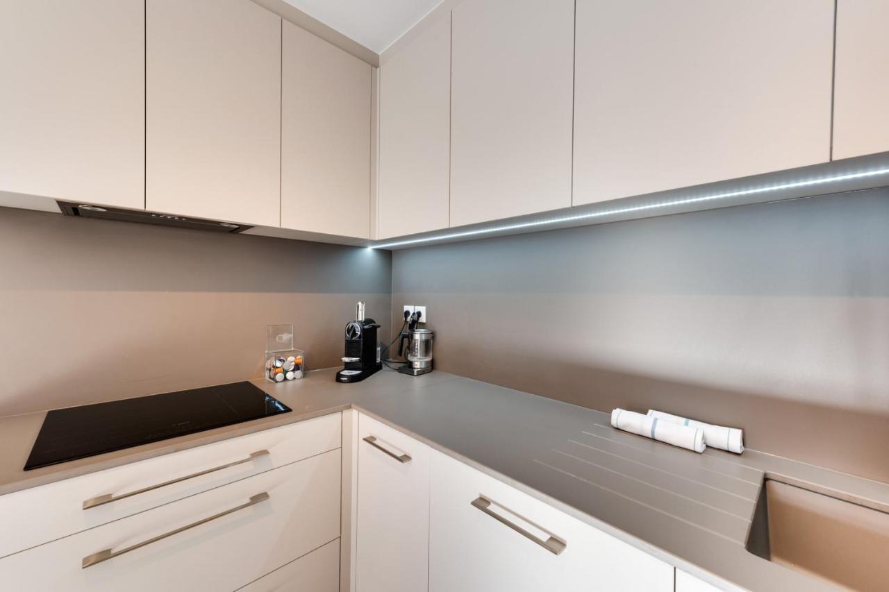 Le Reposoir - New 2 Bedroom Apartment With Terrace & Garage Анси Екстериор снимка
